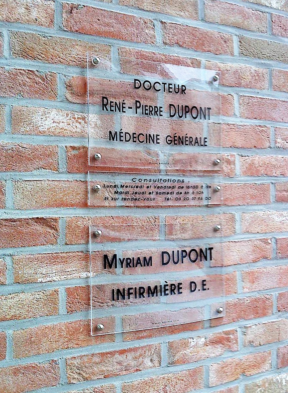 Plaque de médecin