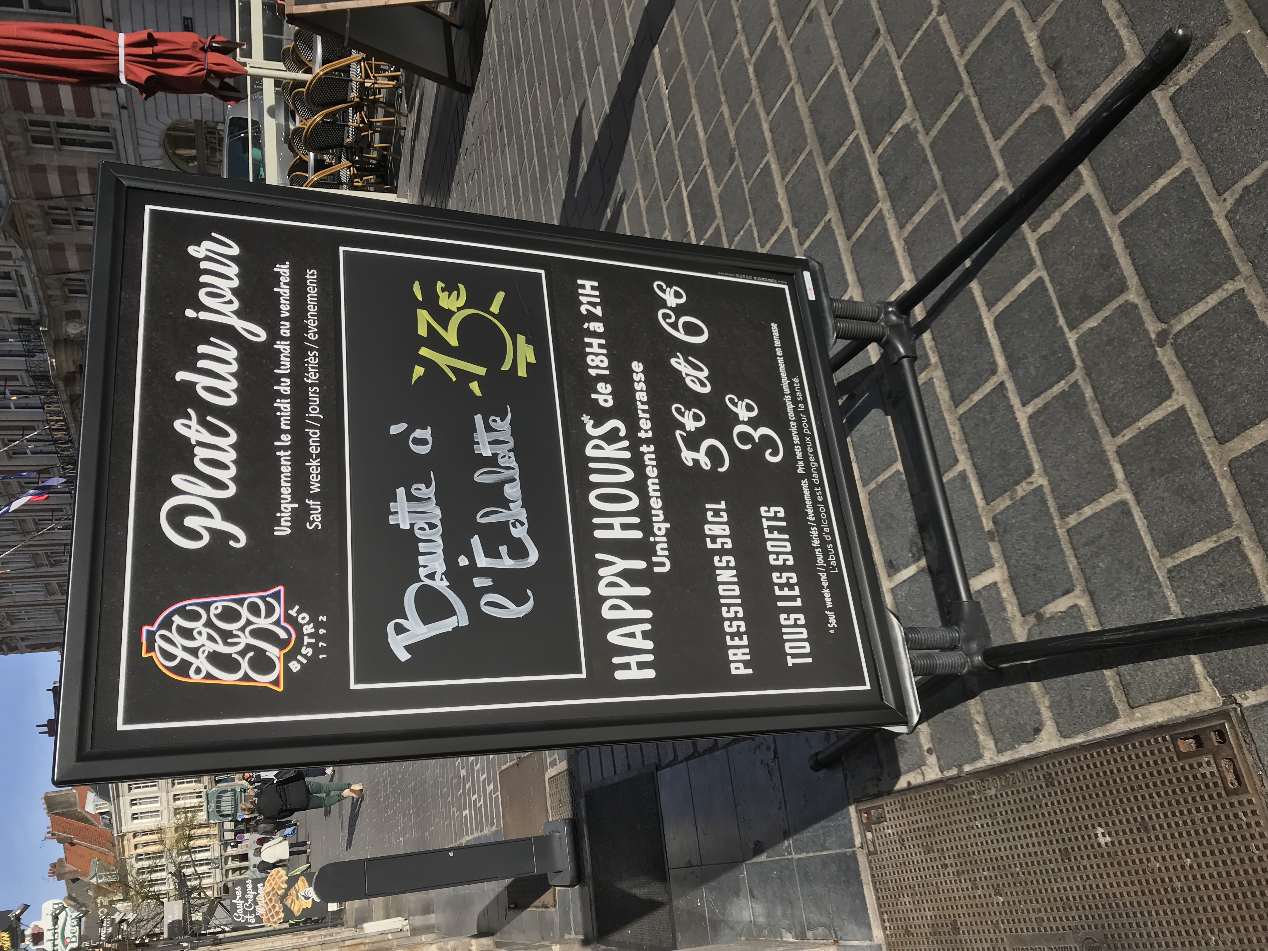 panneau de trottoir sur ressort