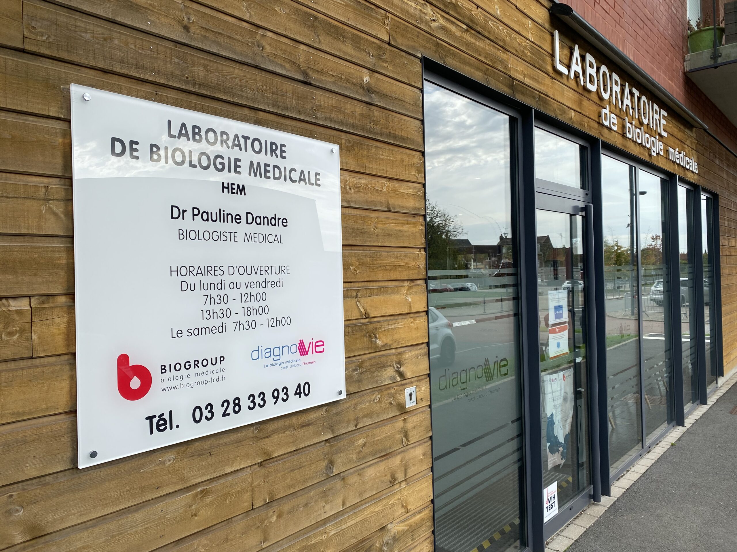 plaque pro, plaque ardoise, plaques originales, plaque professionnelles, plaques 59, plaques Lille, plaque profession libérale, plaque de société, plaque commémorative 59, fabricant plaque pro, fabrication de plaques nord